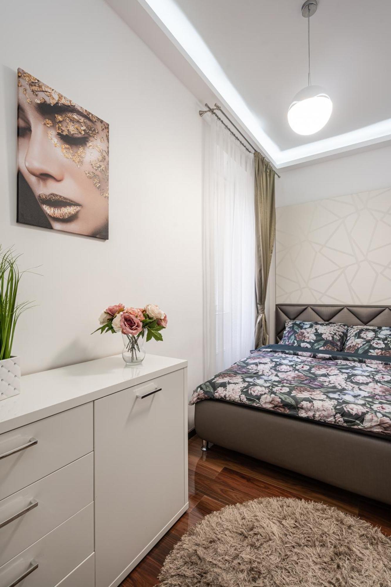 Centrum Opera Luxury Apartment With Free Garage Budapest Exterior photo