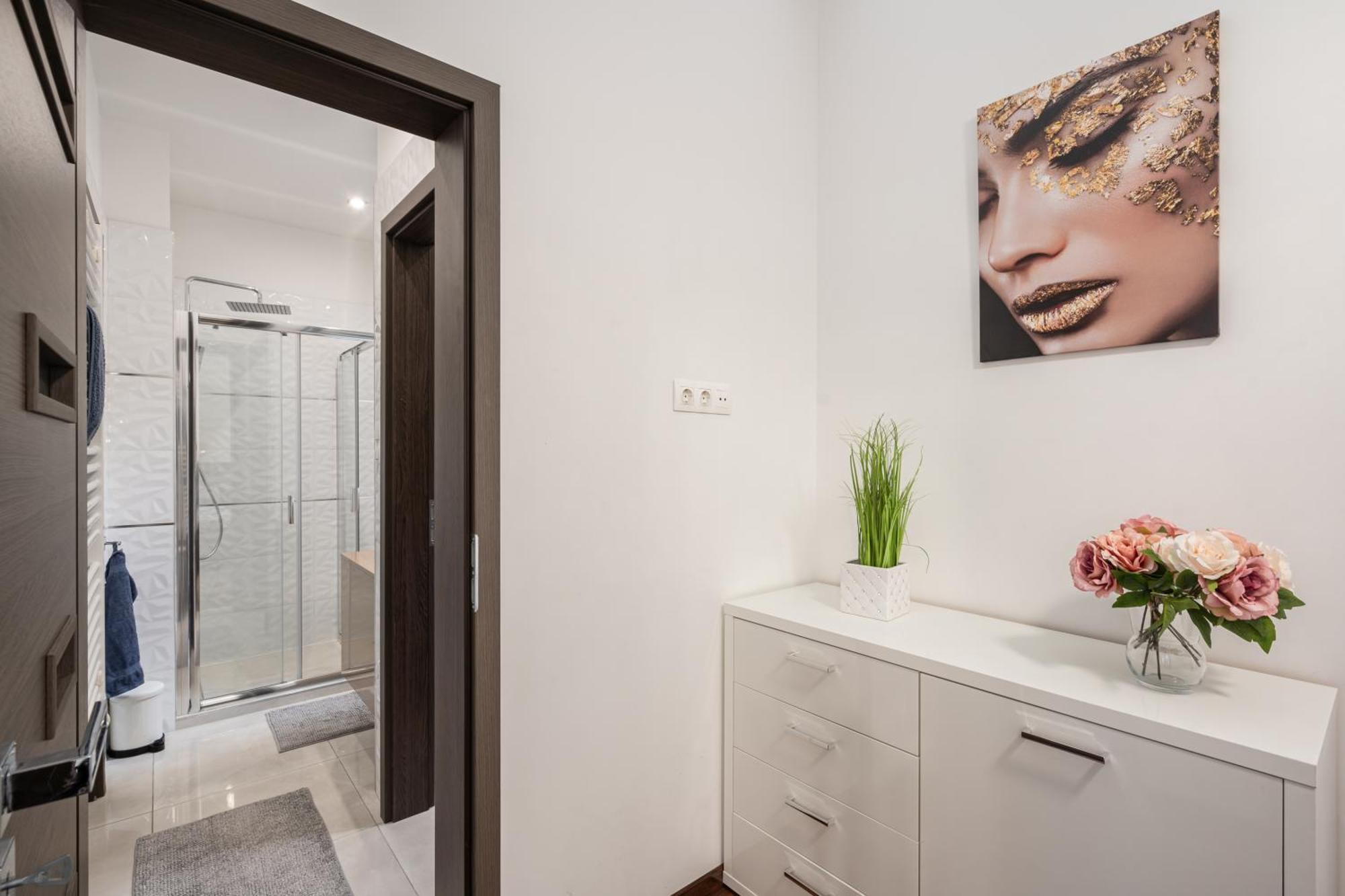 Centrum Opera Luxury Apartment With Free Garage Budapest Exterior photo