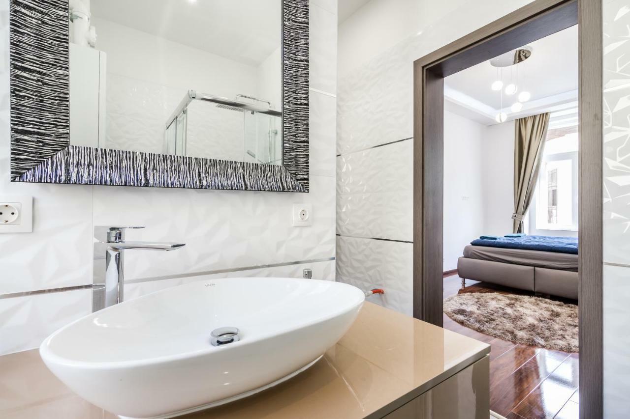 Centrum Opera Luxury Apartment With Free Garage Budapest Exterior photo